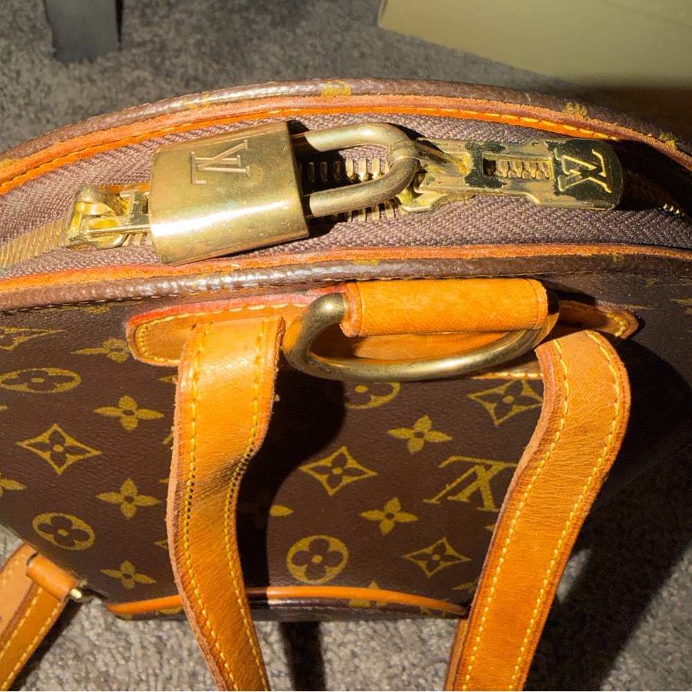 LOUIS VUITTON ELLIPSE VINTAGE BACKPACK | MONOGRAM | AUTHENTIC - Picture 4 of 8
